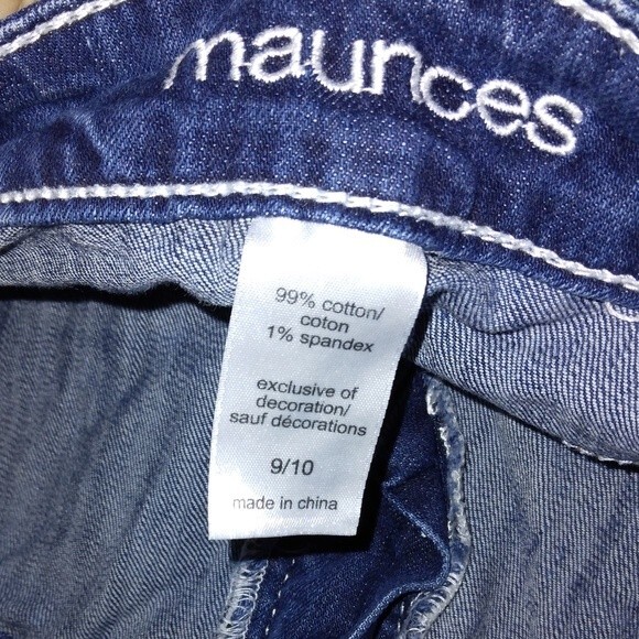 Maurices jean crop or capri size 9/10 decorated flap pockets - Picture 3 of 3